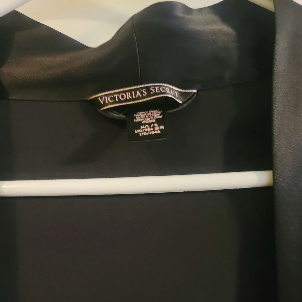 Satin Robe - Picture 3 of 3